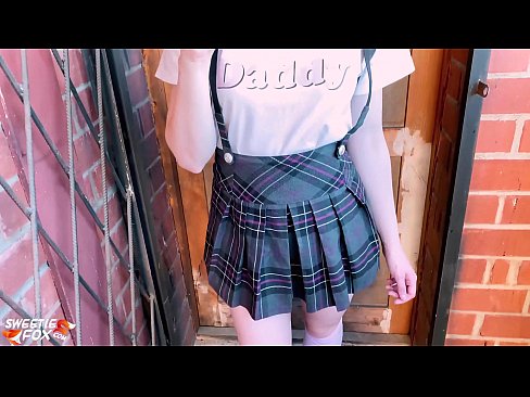 ❤️ Studentessa succhia il suo cazzo profondamente e scopa invece delle lezioni Video di sessoal it.passenger33.ru ️❤